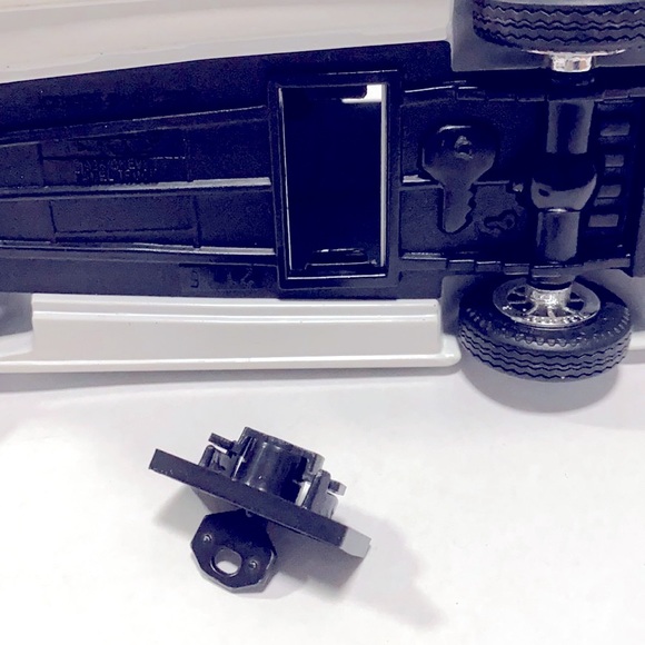 Coin Bank-Sees Candy 1938 Panel Truck Coin Bank - Picture 6 of 7